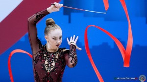 aa q kautzman alexandria usa ph simone ferraro sfa09790 copia